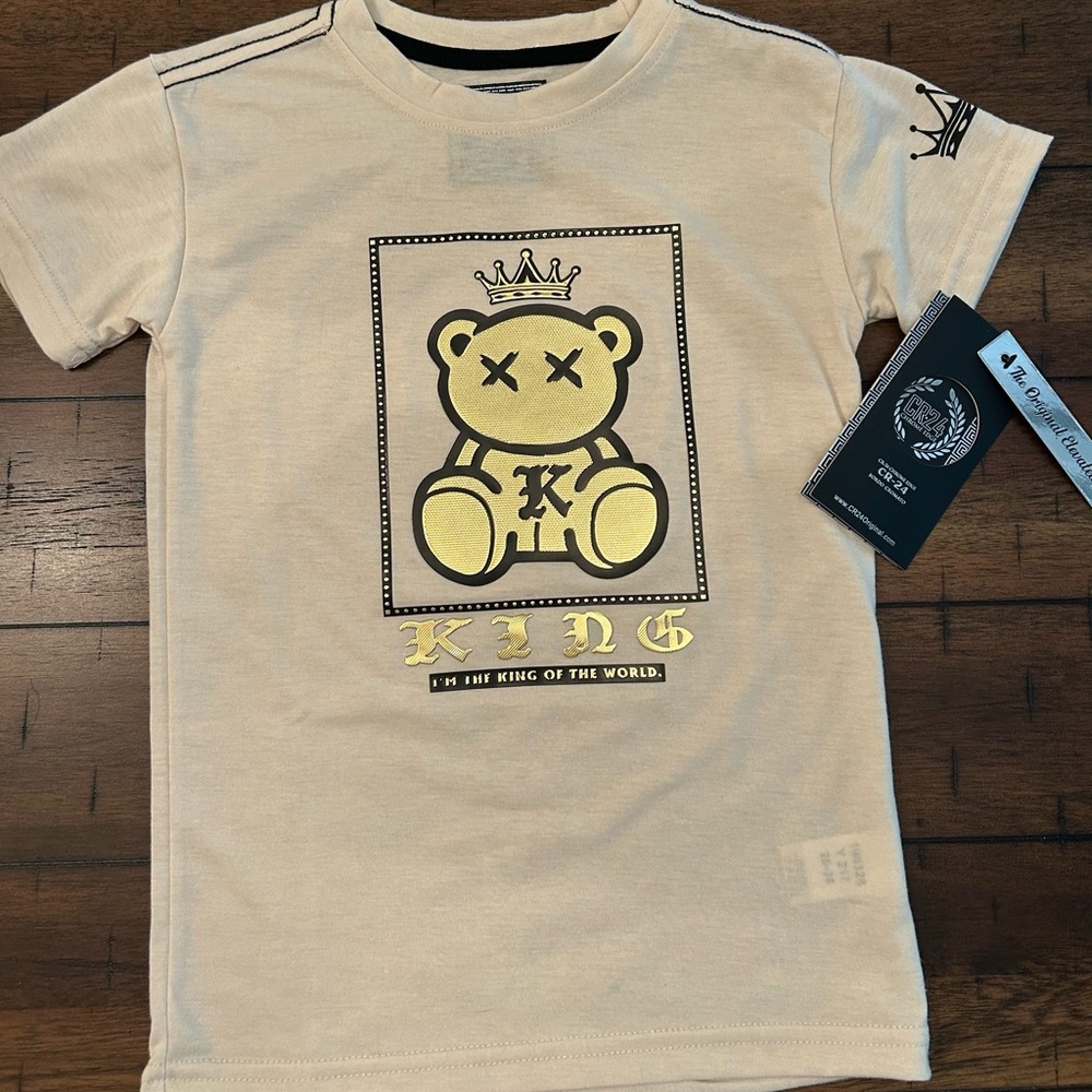 CR-24 NWT Cream/Gold Crome Short Sleeve Tee with Cartoon Bear Graphic